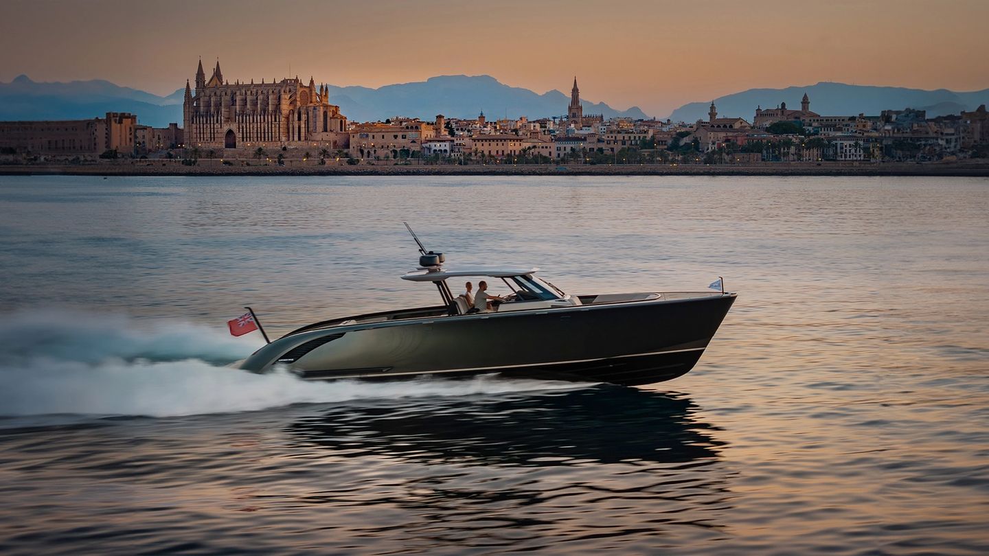 Riding the wave: the Wajer 44 S is catnip for water sports enthusiasts