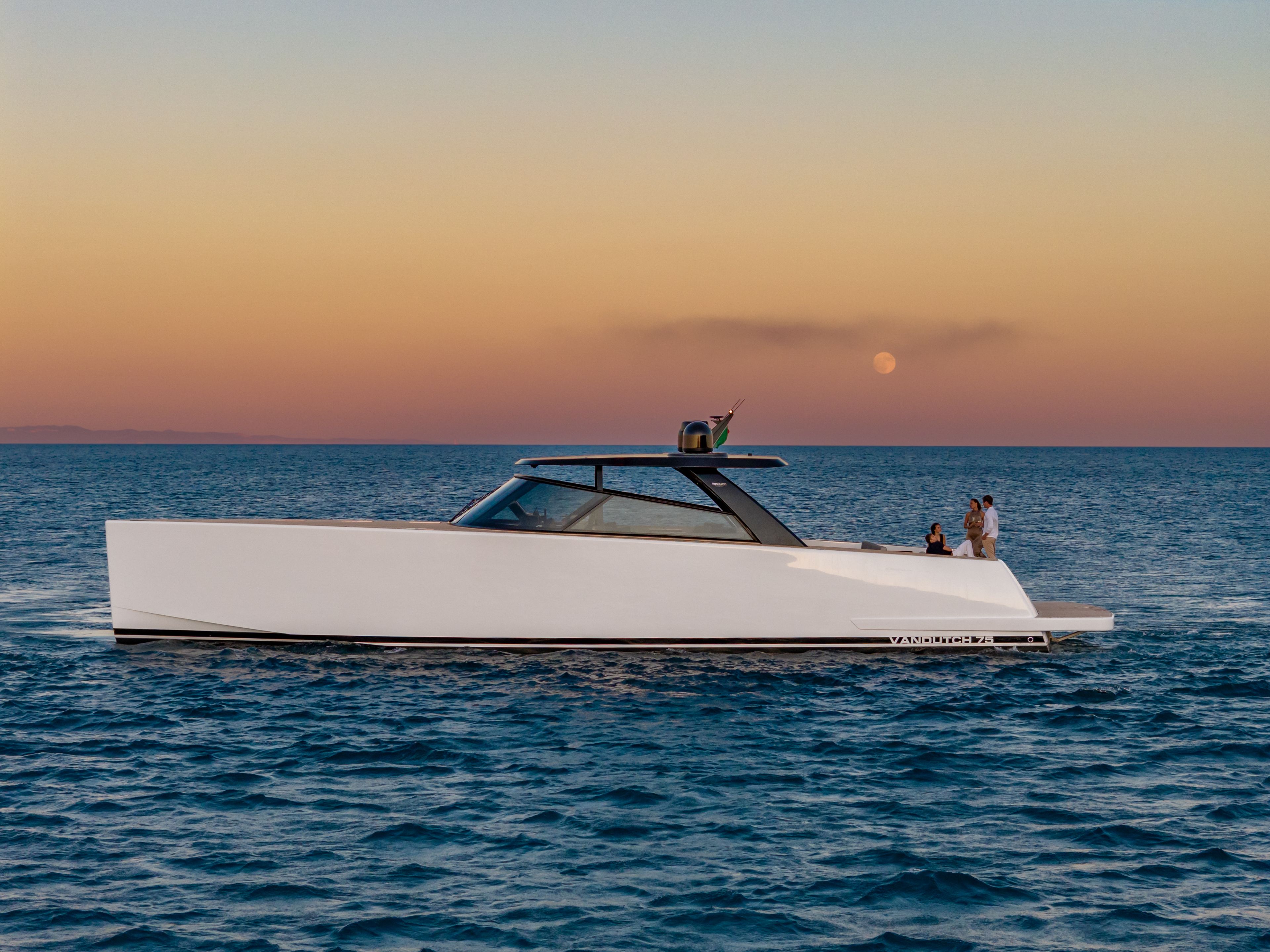 Yacht of the week: The VanDutch 75