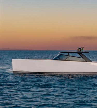 Yacht of the week: The VanDutch 75