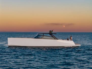 Yacht of the week: The VanDutch 75