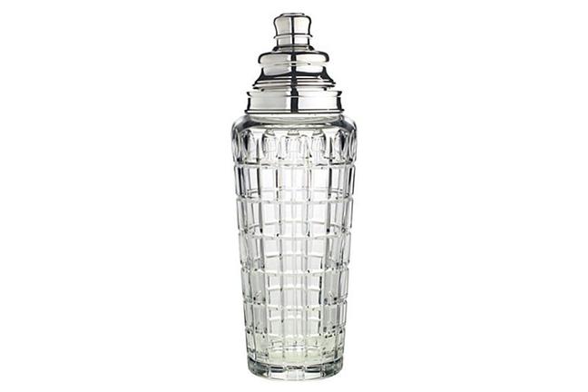 cocktail-shaker-for-gentlemen