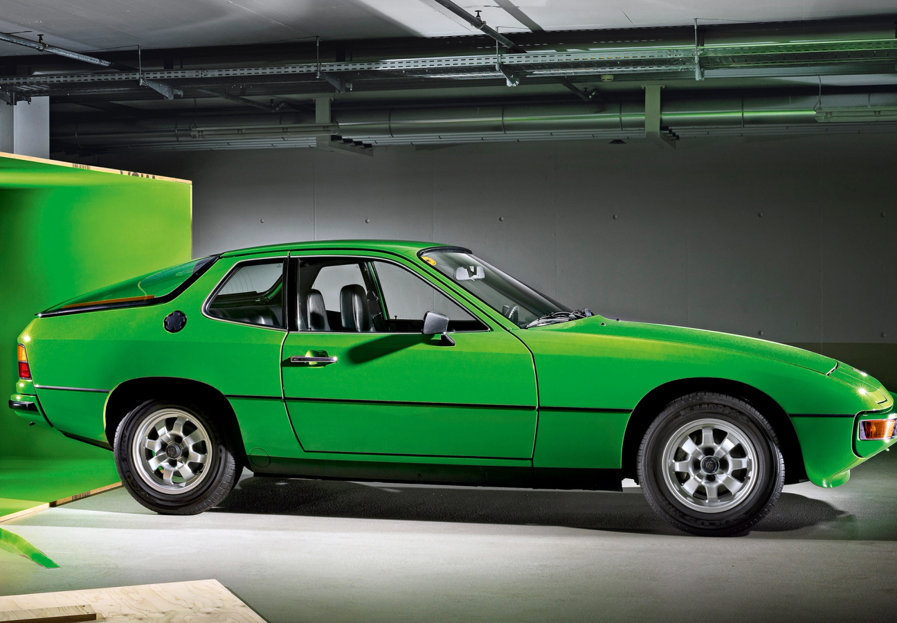 Porsche 924 in Green