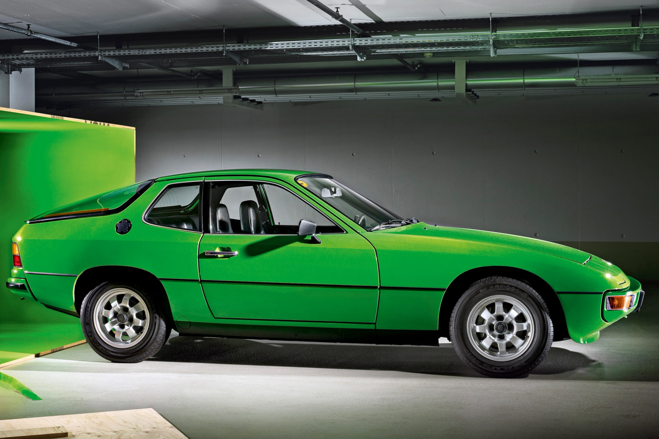 Porsche 924 in Green