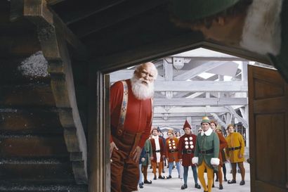 These are the best-dressed Santas in cinema