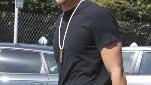 10 pieces of summer clothing no gentleman should wear