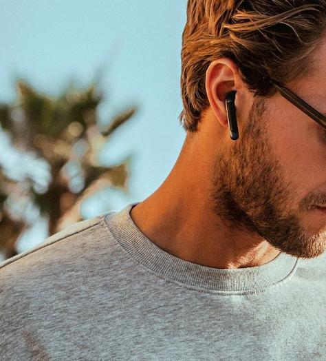 wireless earbuds