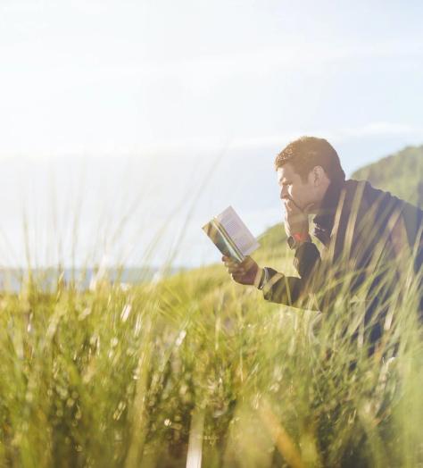 These are the summer poems every gentleman should know