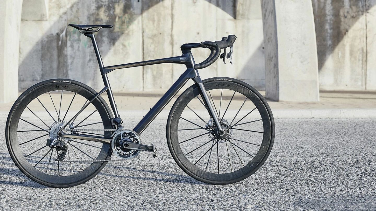 Is the BMC Masterpiece the most beautiful carbon bike ever?