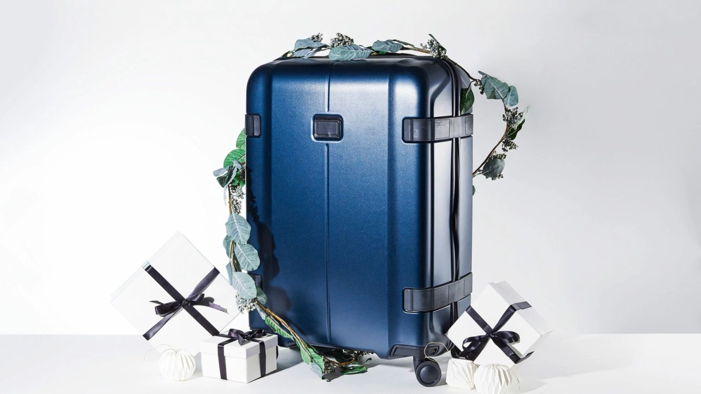 Advent Calendar Day 18: Tumi Lightweight Suitcase