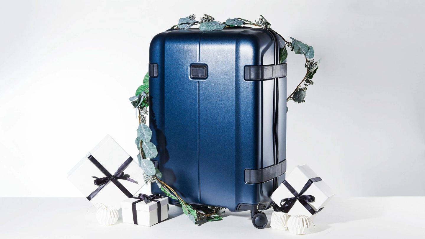 Advent Calendar Day 18: Tumi Lightweight Suitcase