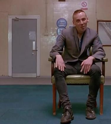 10 things you should never do in a job interview