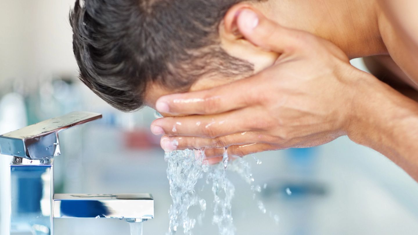 The lowdown on how to protect your skin this winter