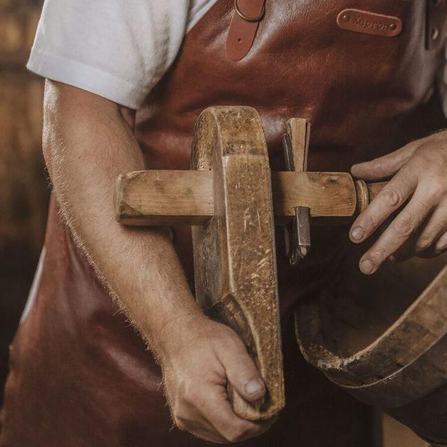 louis xiii cognac barrel making tiercon baptiste loiseau
