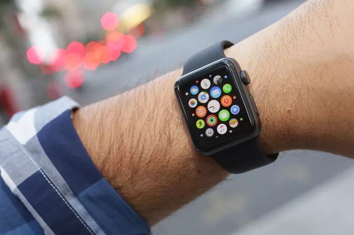 Anyone plan to wear Apple Watch and another mechanical watch on two wrists