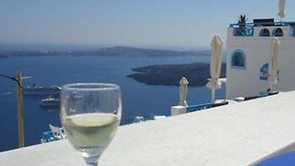 DRINKS – 3 Of The Best Wines (That You Can’t Buy In A Supermarket)