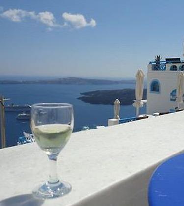 DRINKS – 3 Of The Best Wines (That You Can’t Buy In A Supermarket)
