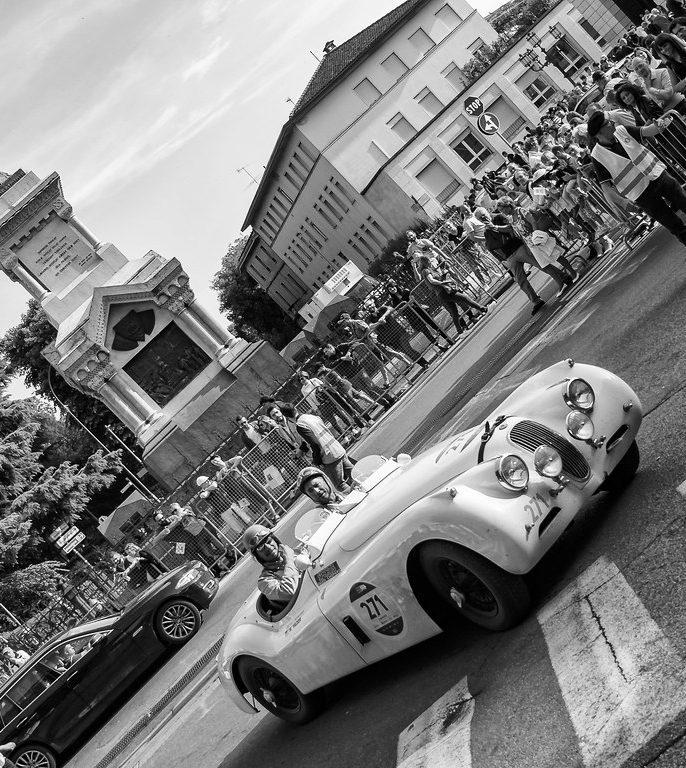 Mille Miglia: memórias de Simon Kidston — notas da casa