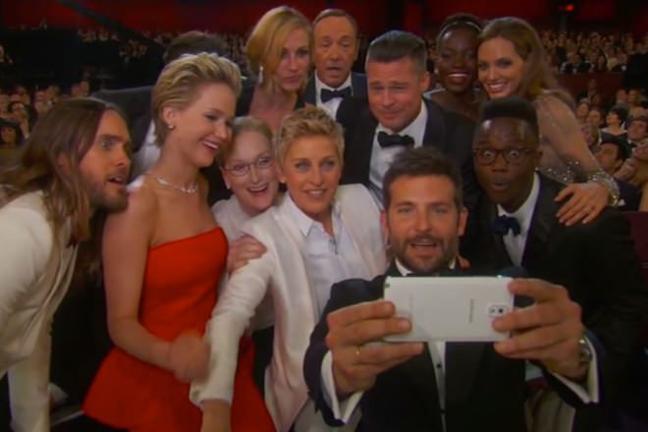 selfie - TGJ.01