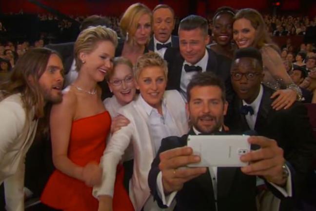 selfie - TGJ.01