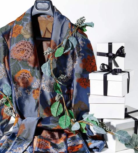 Advent Calendar Day 17: New & Lingwood Dressing Gown