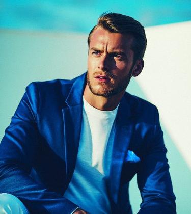 How to look smart without resorting to a suit