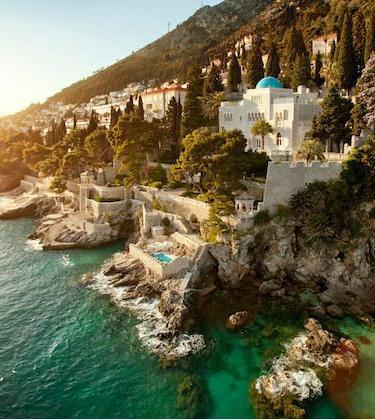 OUR PICK – 5 OF THE BEST LUXURIOUS SUMMER RENTALS IN EUROPE