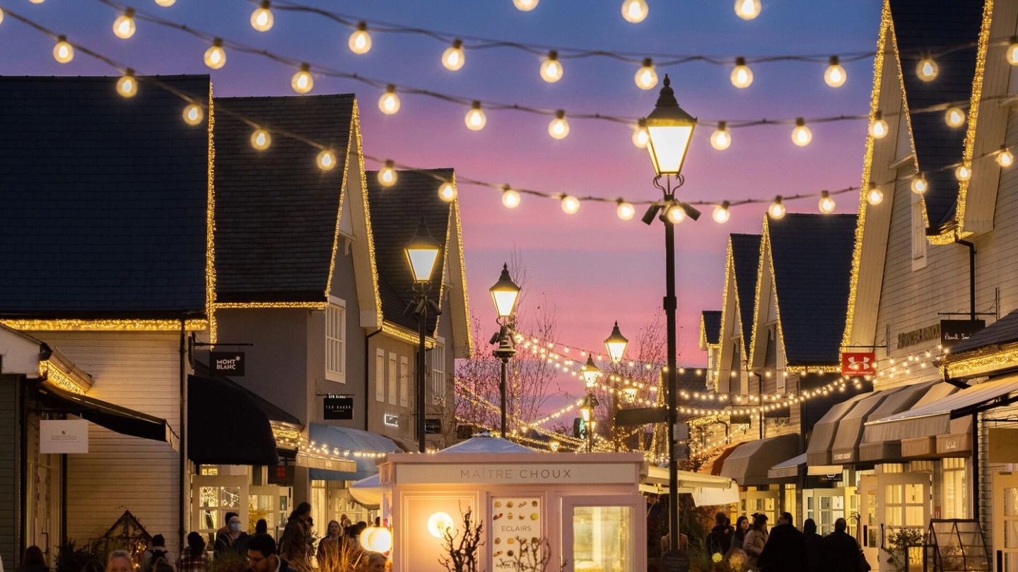 From Blenheim Palace to Bicester Village, plan the perfect festive weekend in Oxfordshire