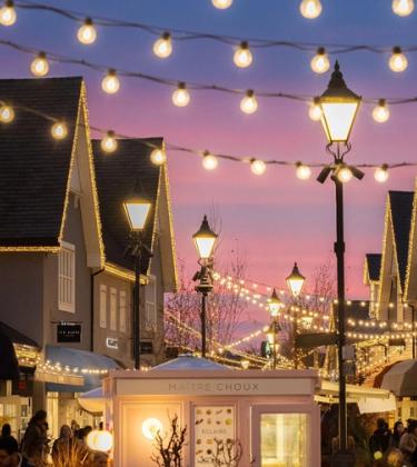From Blenheim Palace to Bicester Village, plan the perfect festive weekend in Oxfordshire