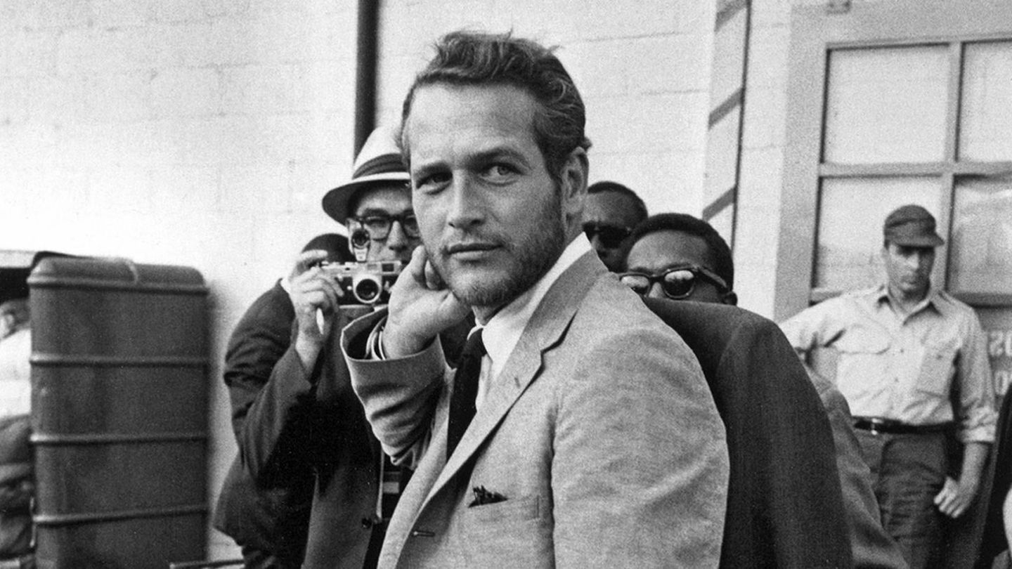 The best photos of Paul Newman’s effortless style