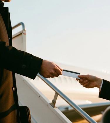 How Do Private Jet Cards Work