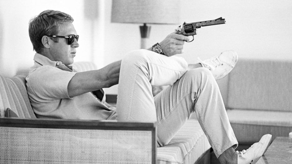 Trend: How to wear the low-key plain trainer