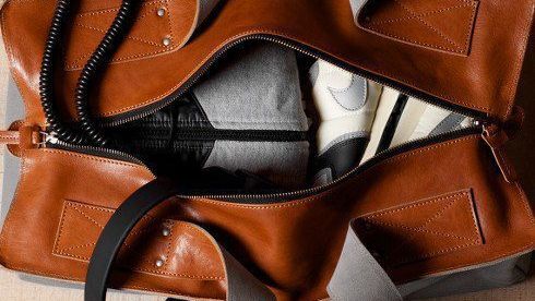 5 Essentials Every Gentleman Needs In His Gym Bag