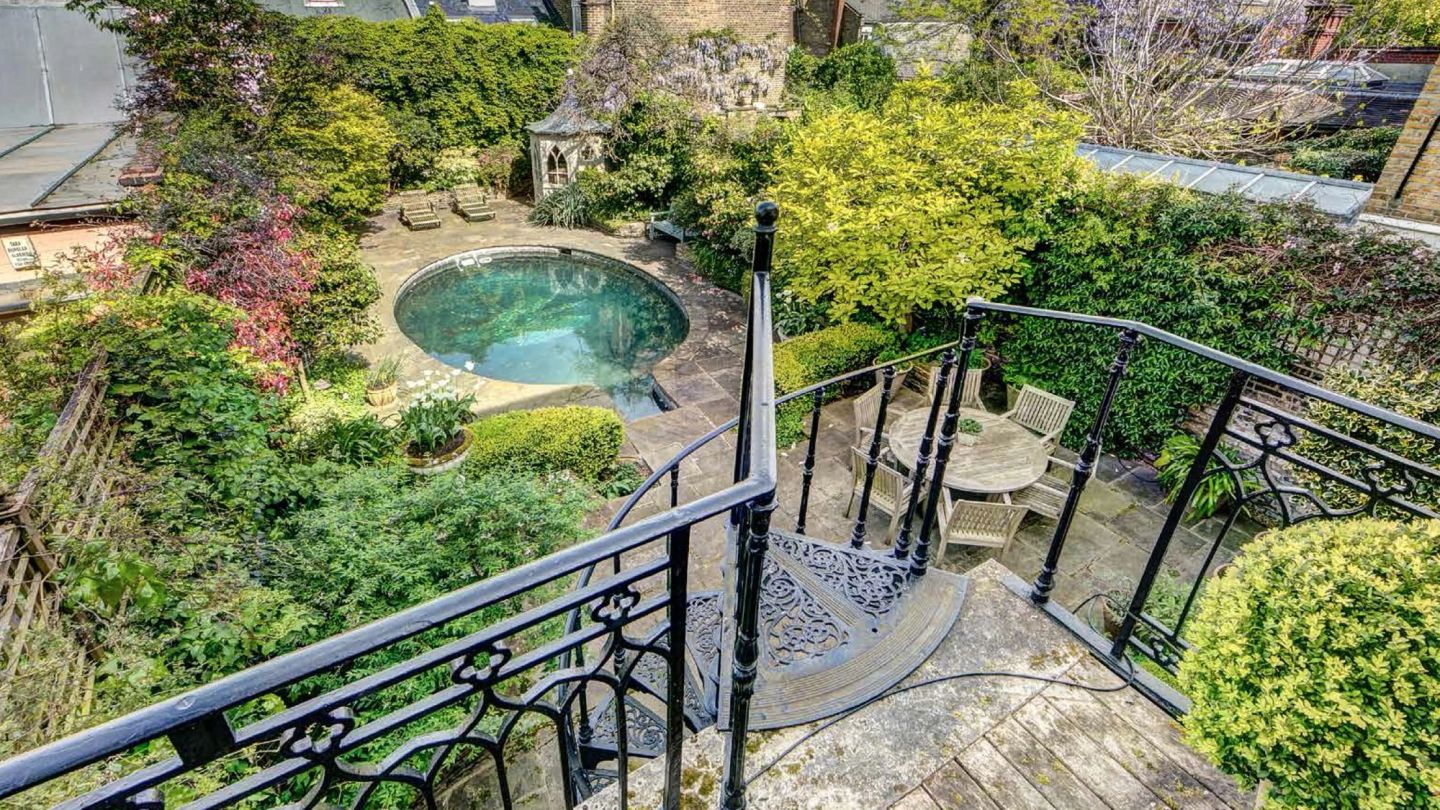 Property of the Week: Upper Cheyne Row