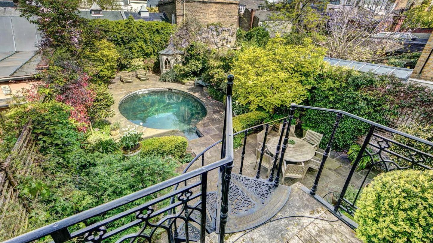 Property of the Week: Upper Cheyne Row