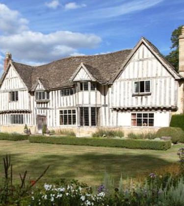Property of the Week: Yelford Manor
