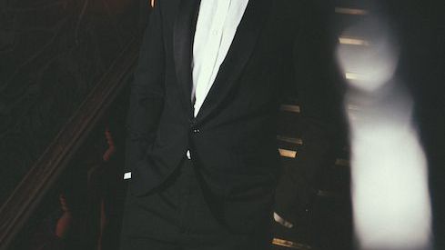 How to apologise like a true gentleman