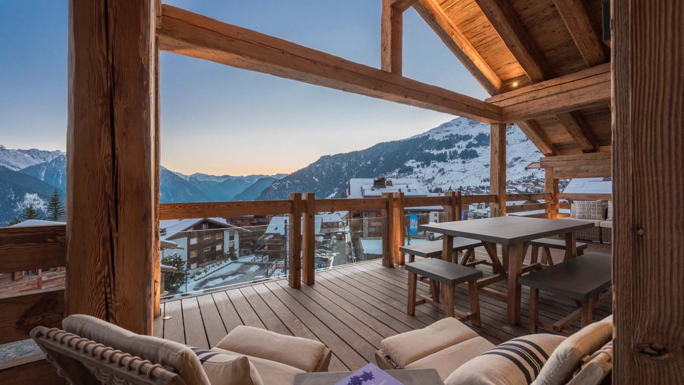 Chalet Hunting & Skiing Etiquette