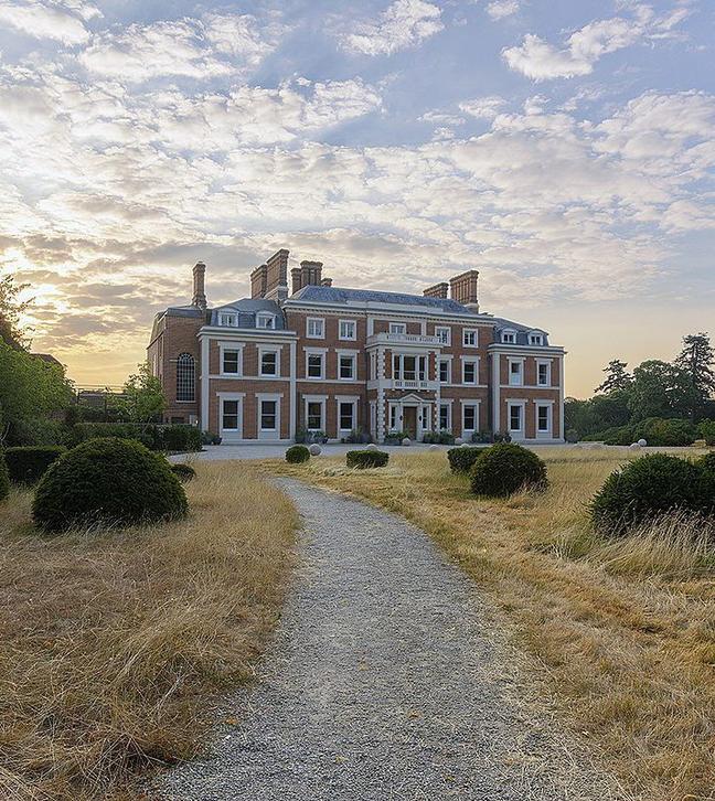 best destinations december travel guide safe holiday vacation heckfield place