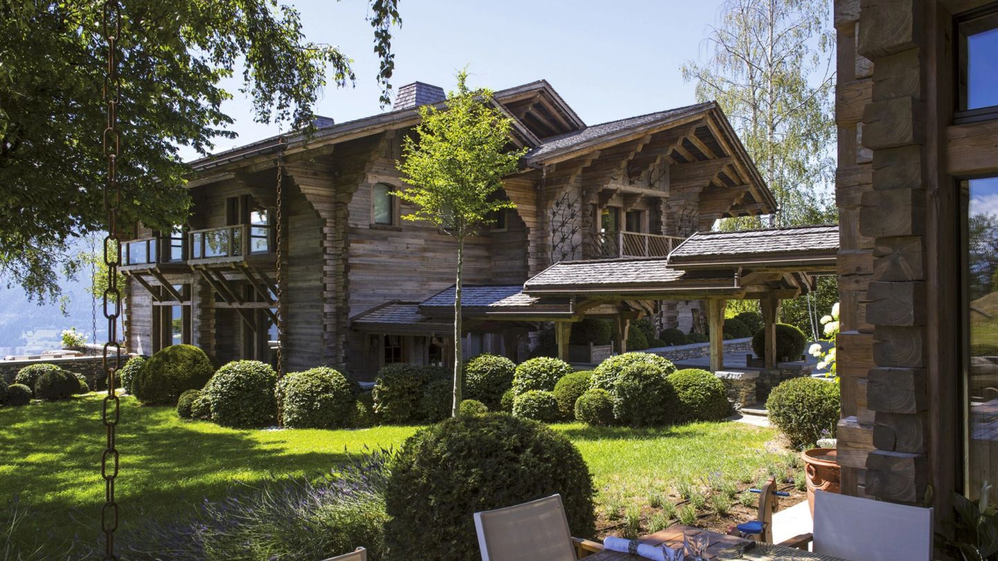 Step inside Chalet Peaks, a luxury compound in the Alps