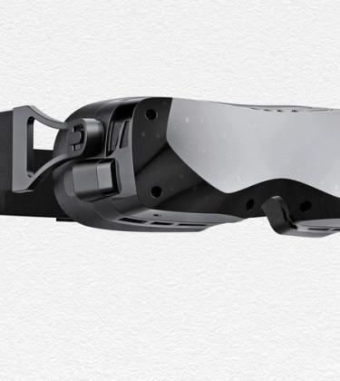 Editor’s Picks: VR Headset, Cheaney Umbrella and Chivas Regal Whisky