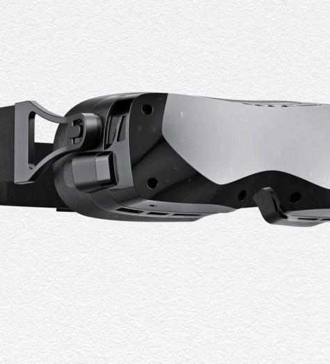 Editor’s Picks: VR Headset, Cheaney Umbrella and Chivas Regal Whisky