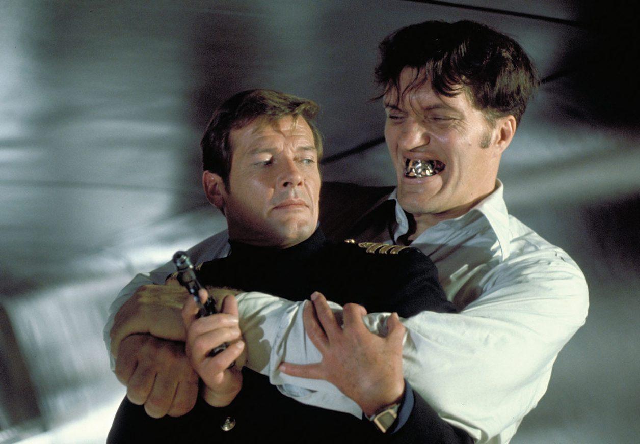 bond 007the spy who loved me jaws roger moore