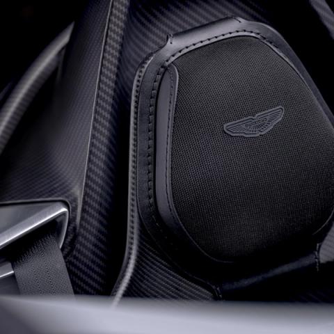 Aston Martin V12 Speedster