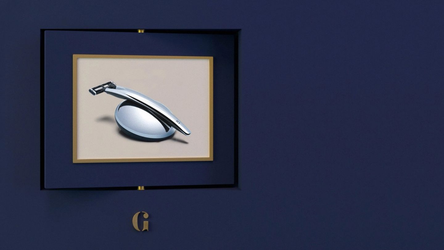 Advent Calendar Day 9: Win a Razor and Stand from Bolin Webb