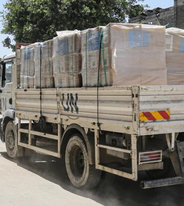 Powerful crime families are stealing aid in Gaza