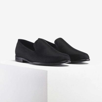 Pyramid Black