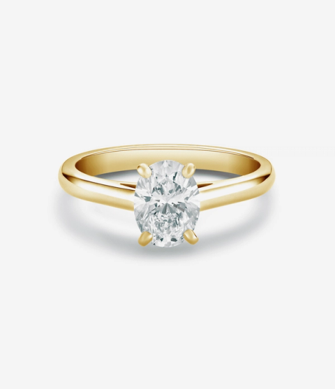 De Beer Classic oval brilliant diamond ring