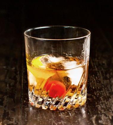 7 Iconic Film Characters and their Drinks of Choice