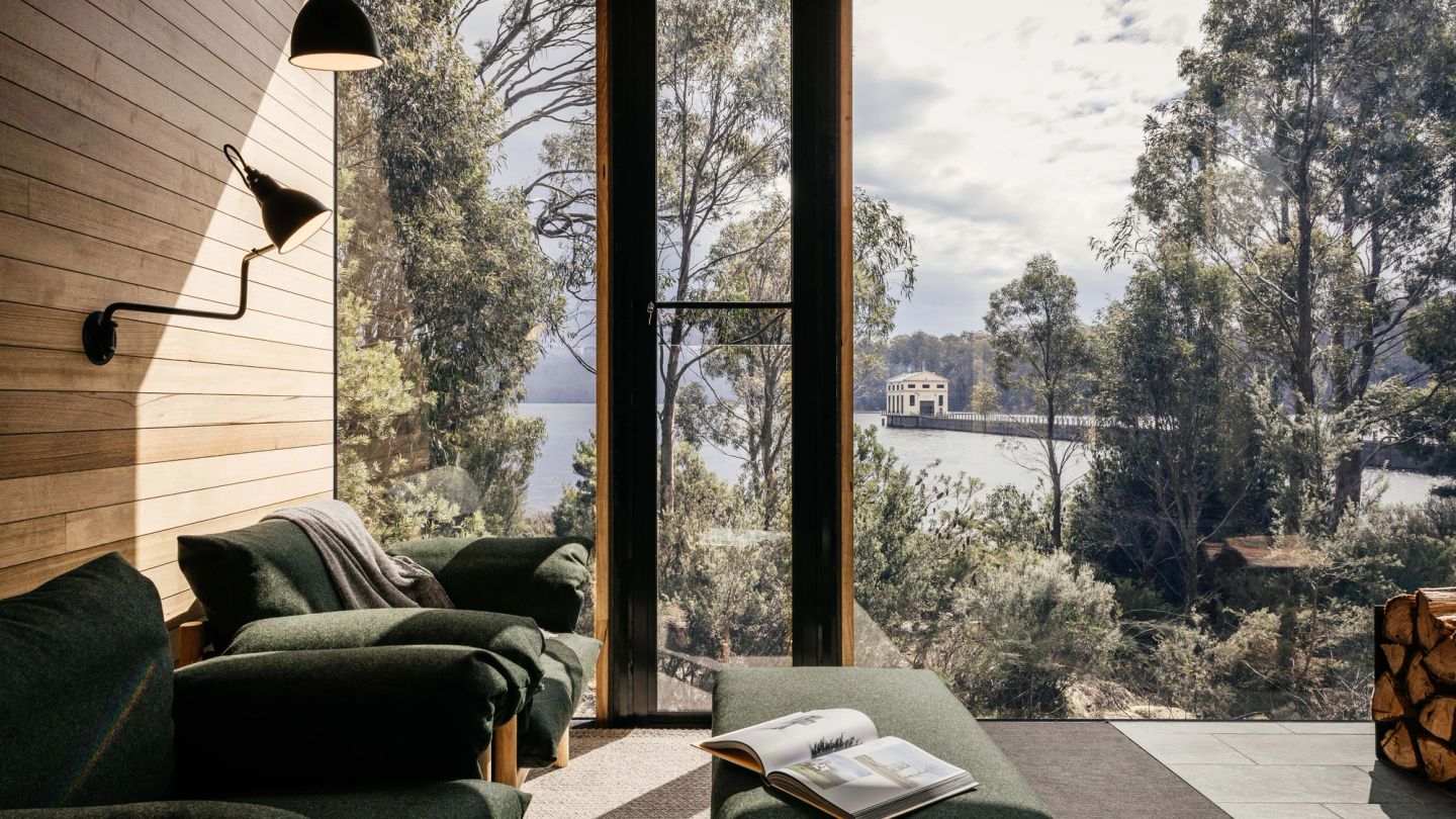 This Tasmanian wilderness retreat will call you to the country