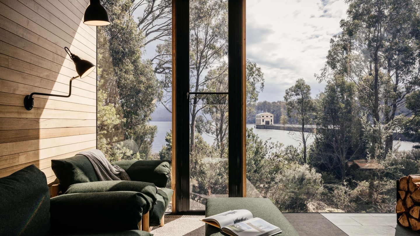 This Tasmanian wilderness retreat will call you to the country